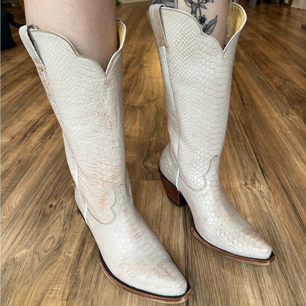 Idyllwind Strut Western Boots